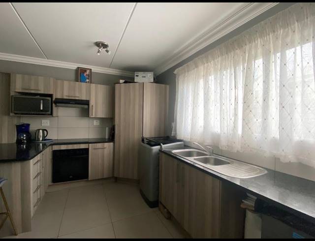 2 BEDROOM PROPERTY TO RENT IN BROADACRES